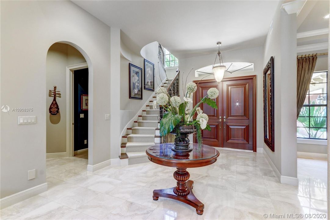 Recently Sold: $1,800,000 (4 beds, 5 baths, 4681 Square Feet)