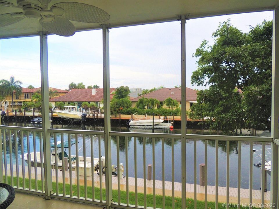 Recently Rented: $1,690 (1 beds, 1 baths, 900 Square Feet)