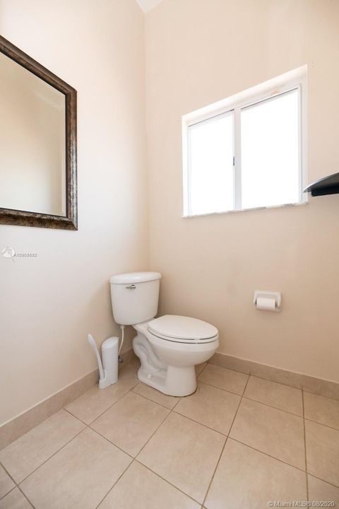 Recently Sold: $425,000 (4 beds, 2 baths, 1872 Square Feet)