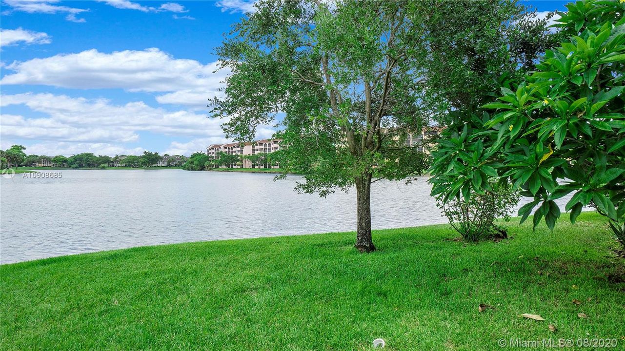 Recently Sold: $160,000 (2 beds, 2 baths, 760 Square Feet)