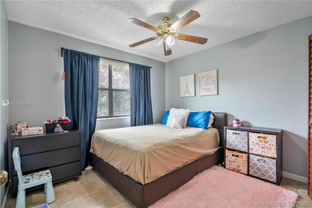 Recently Sold: $160,000 (2 beds, 2 baths, 760 Square Feet)