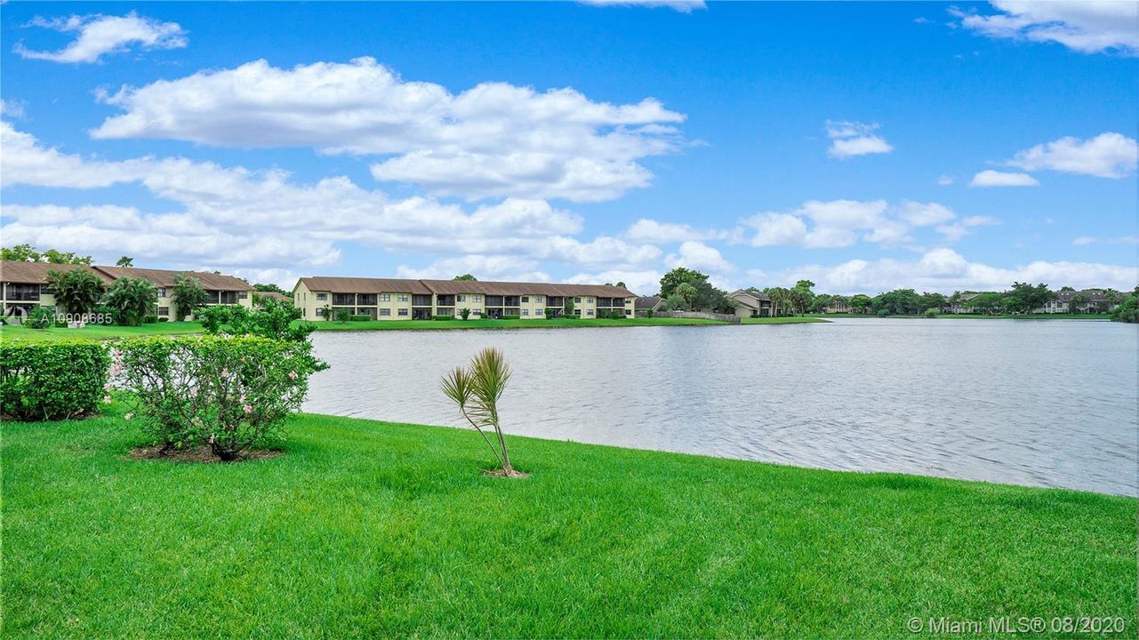 Recently Sold: $160,000 (2 beds, 2 baths, 760 Square Feet)