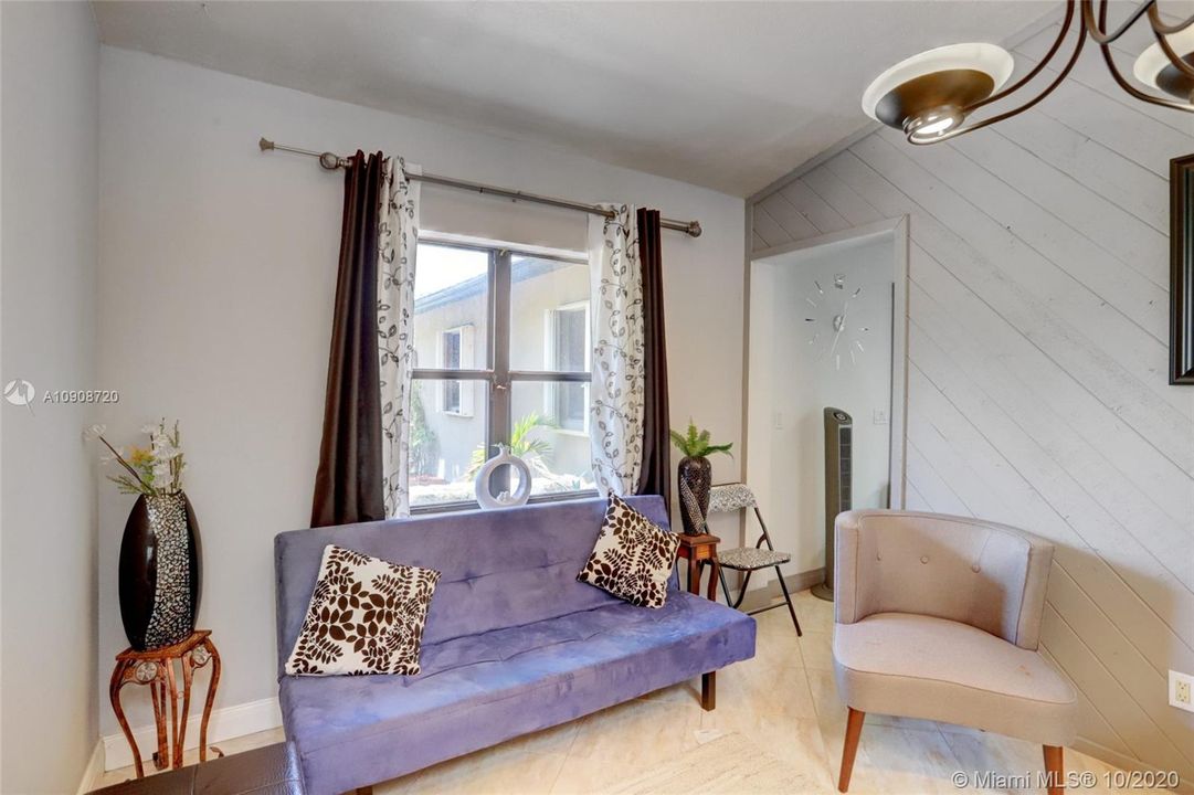 Recently Sold: $589,000 (4 beds, 3 baths, 3004 Square Feet)
