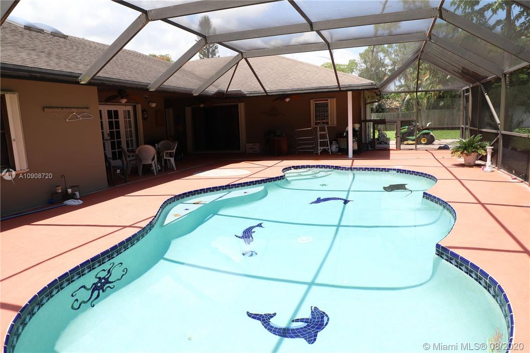Recently Sold: $589,000 (4 beds, 3 baths, 3004 Square Feet)