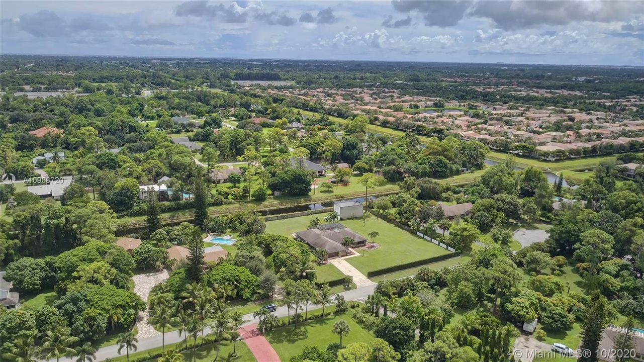 Recently Sold: $589,000 (4 beds, 3 baths, 3004 Square Feet)