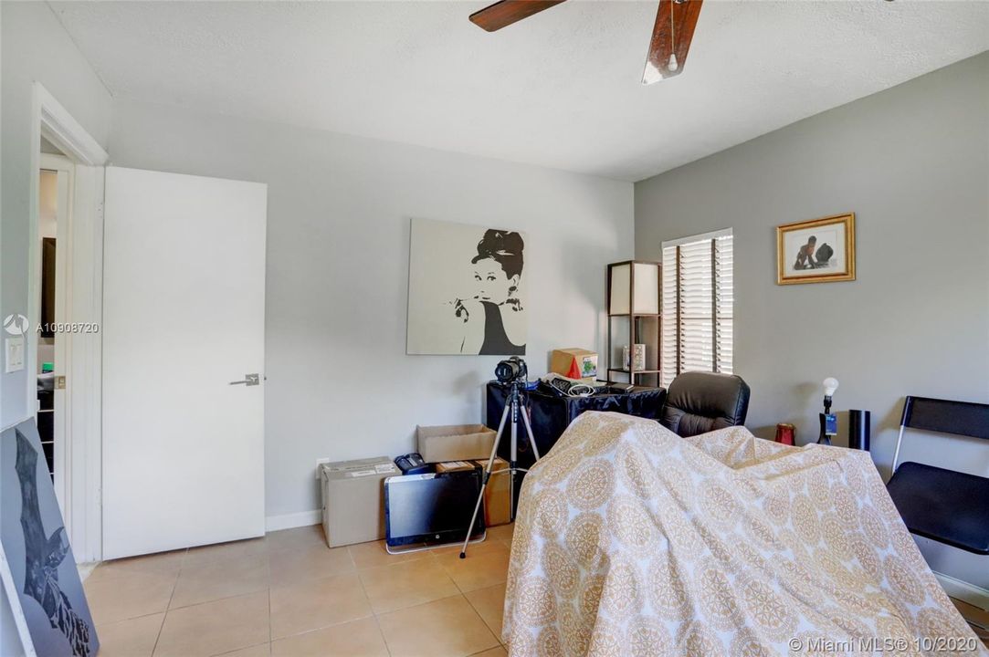 Recently Sold: $589,000 (4 beds, 3 baths, 3004 Square Feet)