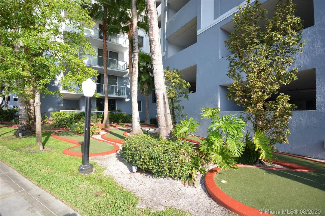 Recently Rented: $1,450 (1 beds, 1 baths, 685 Square Feet)