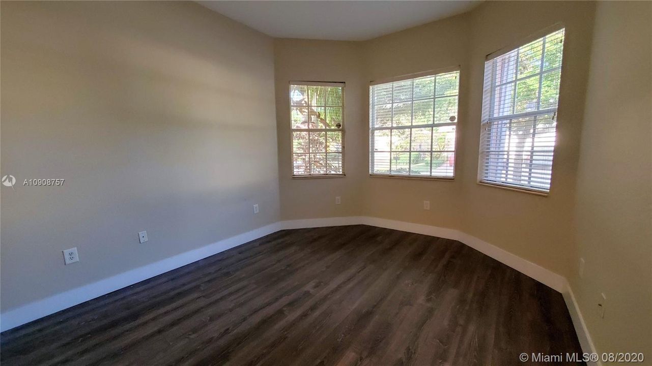 Recently Rented: $3,300 (4 beds, 3 baths, 2481 Square Feet)
