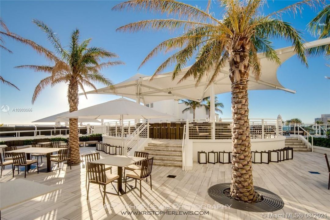 Recently Sold: $689,900 (1 beds, 1 baths, 641 Square Feet)