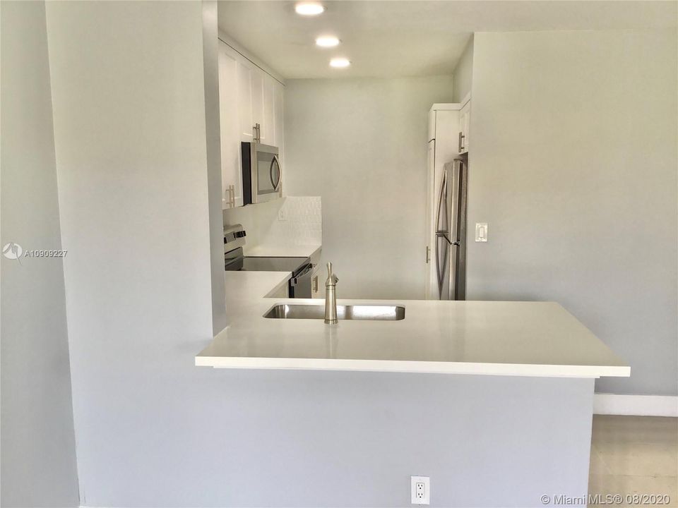 Recently Sold: $144,900 (2 beds, 2 baths, 760 Square Feet)
