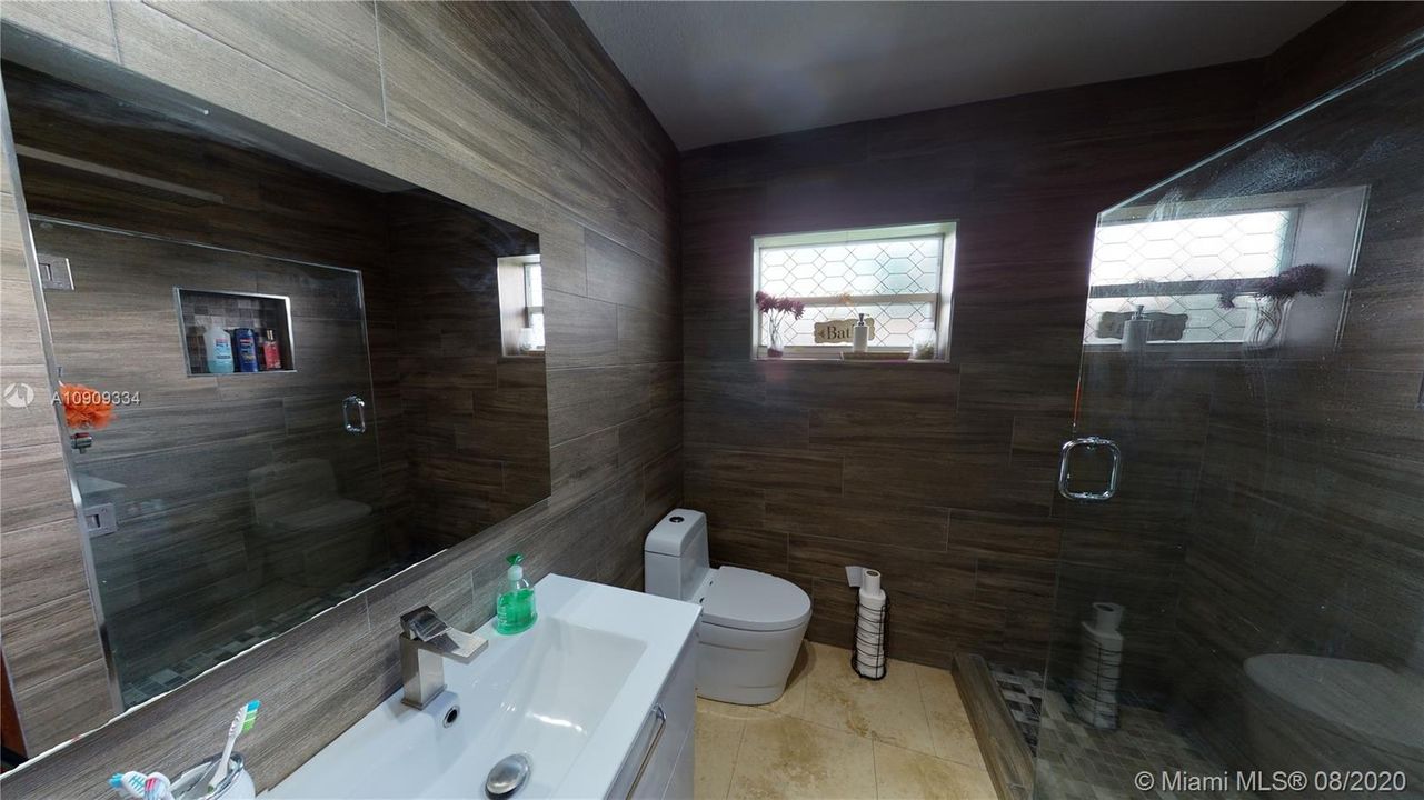 Main House Bathroom 1