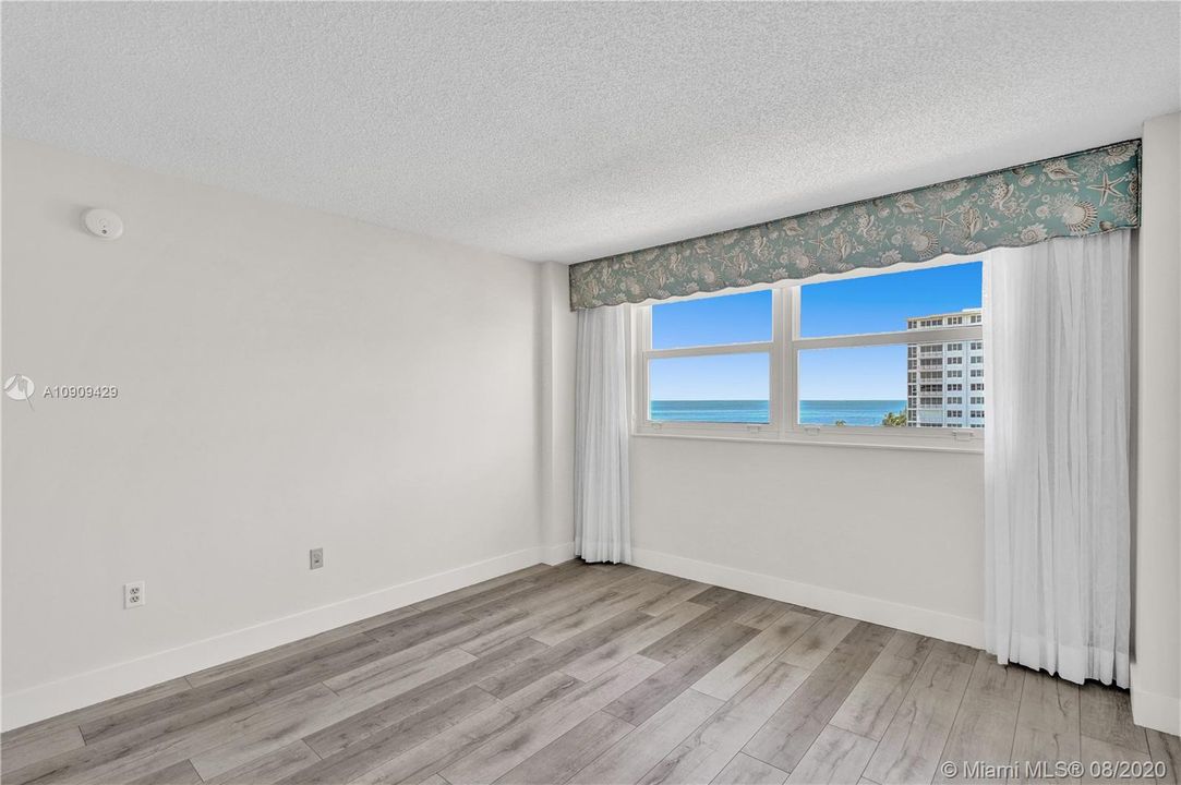 Recently Sold: $825,000 (2 beds, 2 baths, 1260 Square Feet)