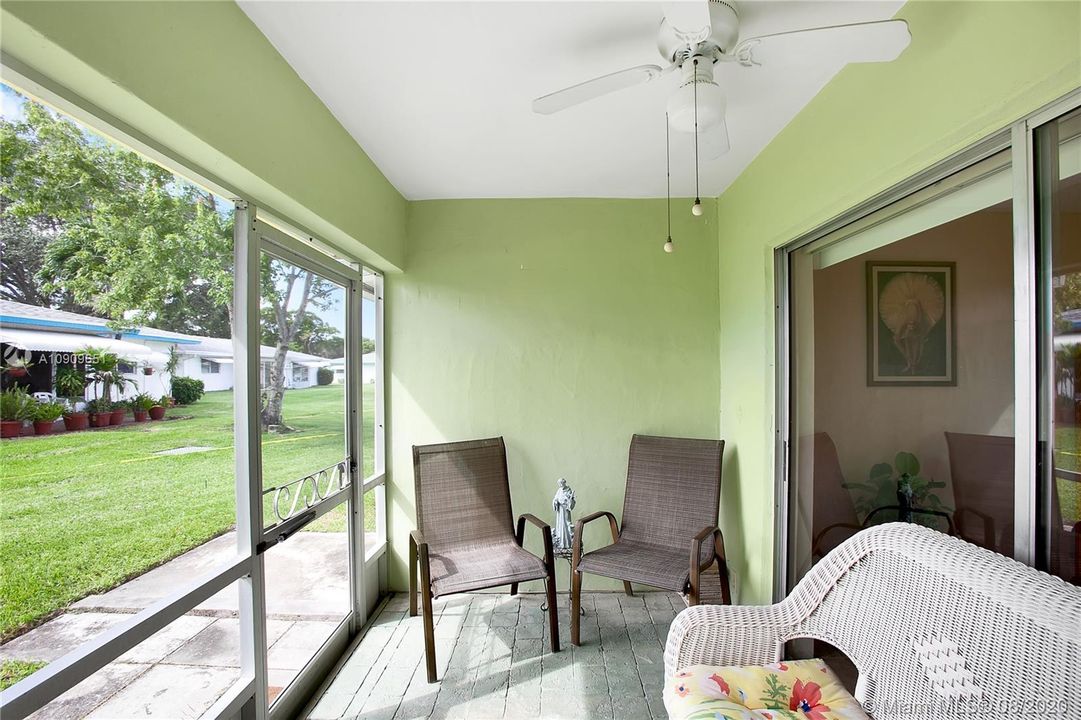 Recently Sold: $149,900 (2 beds, 2 baths, 1065 Square Feet)