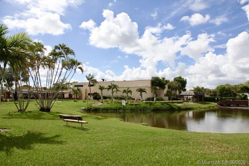 Recently Sold: $149,900 (2 beds, 2 baths, 1065 Square Feet)