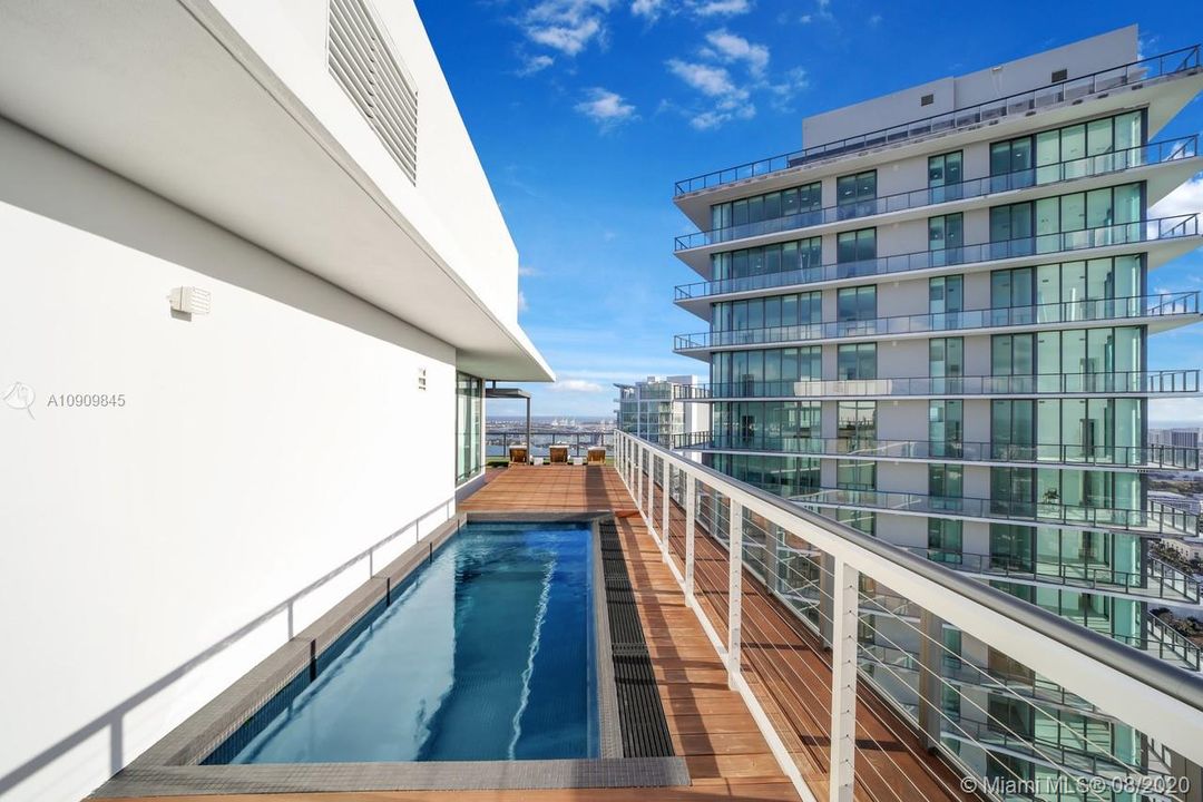 Private pool