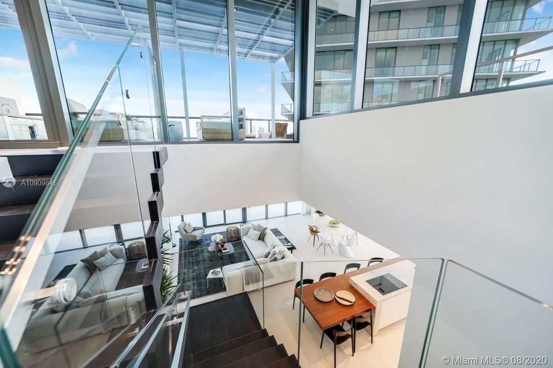 Недавно арендовано: $15,000 (3 спален, 4 ванн, 2703 Квадратных фут)