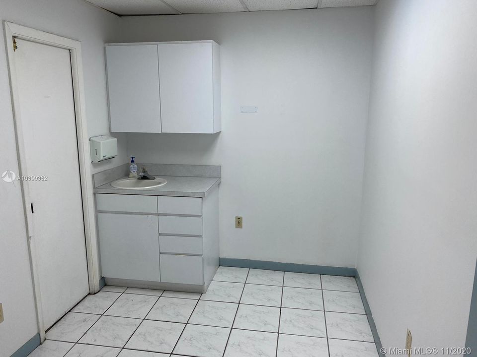 Recently Rented: $28 (0 beds, 0 baths, 0 Square Feet)