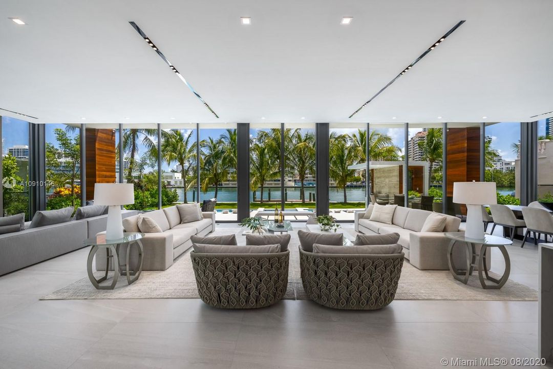 Recently Sold: $13,400,000 (7 beds, 8 baths, 7250 Square Feet)