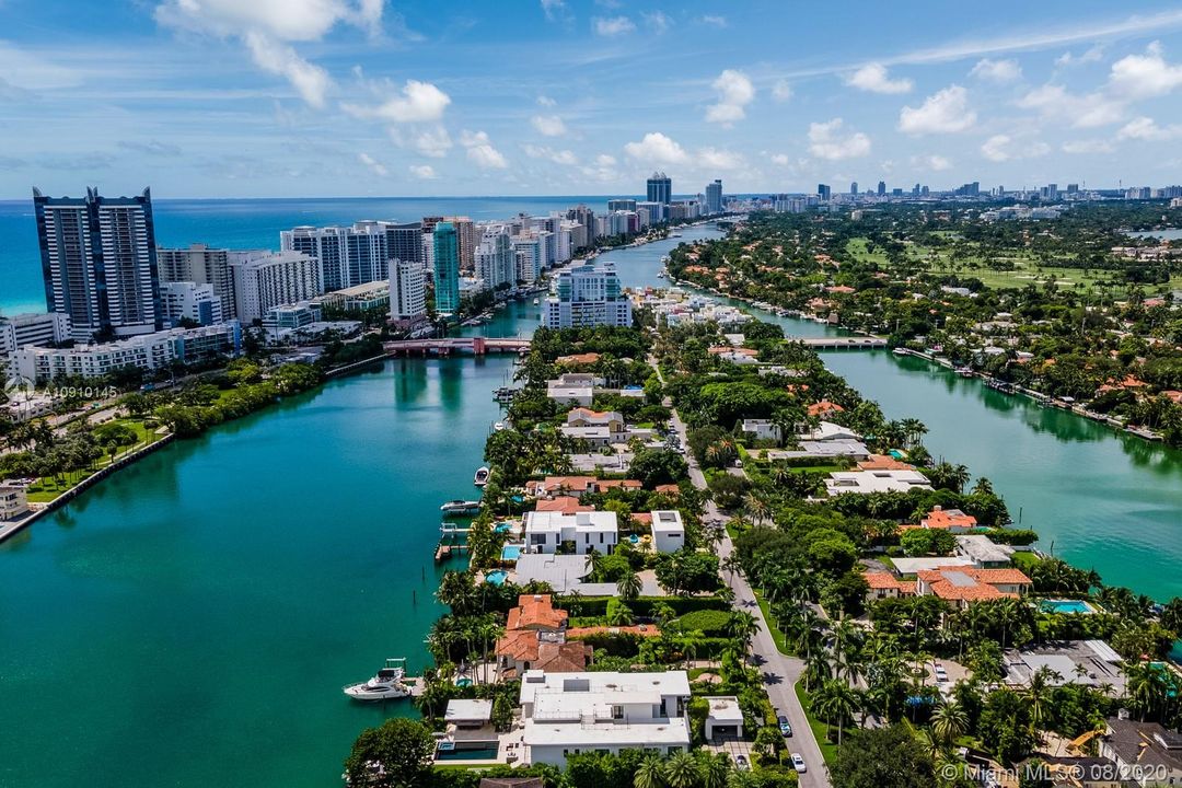 Recently Sold: $13,400,000 (7 beds, 8 baths, 7250 Square Feet)