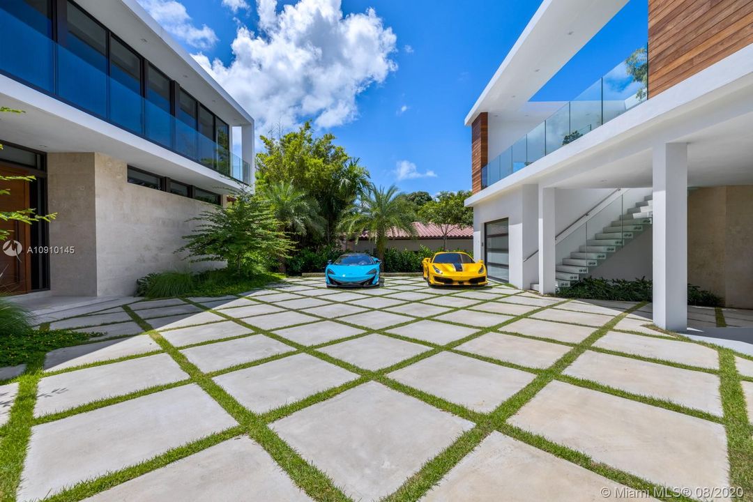 Recently Sold: $13,400,000 (7 beds, 8 baths, 7250 Square Feet)