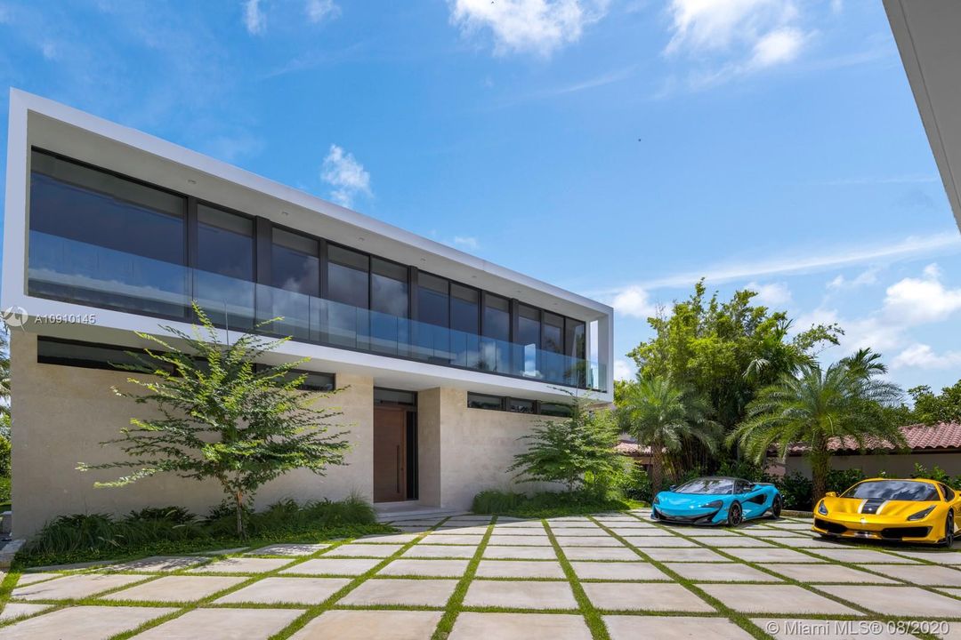 Recently Sold: $13,400,000 (7 beds, 8 baths, 7250 Square Feet)