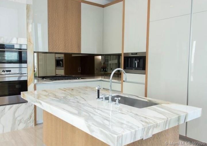 Recently Rented: $13,500 (3 beds, 3 baths, 2917 Square Feet)