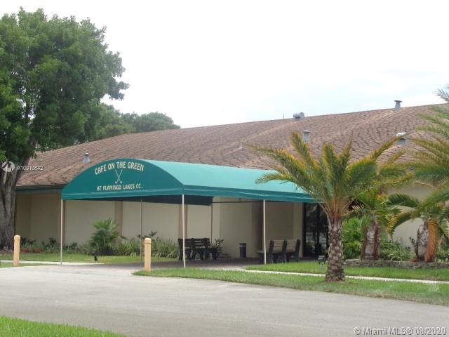 Cafe by the golf club