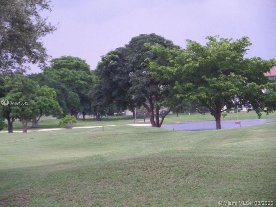 Vendido Recientemente: $94,900 (1 camas, 1 baños, 811 Pies cuadrados)