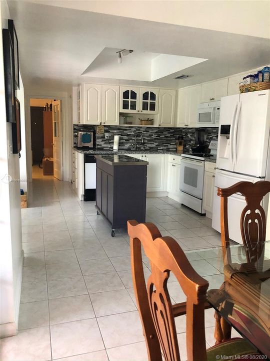 Recently Sold: $649,000 (3 beds, 2 baths, 2069 Square Feet)