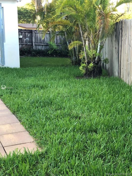Recently Sold: $649,000 (3 beds, 2 baths, 2069 Square Feet)