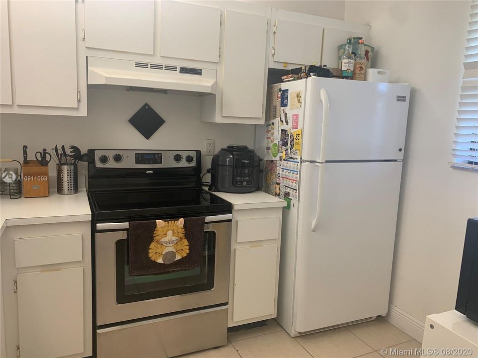 Recently Sold: $170,000 (2 beds, 2 baths, 800 Square Feet)