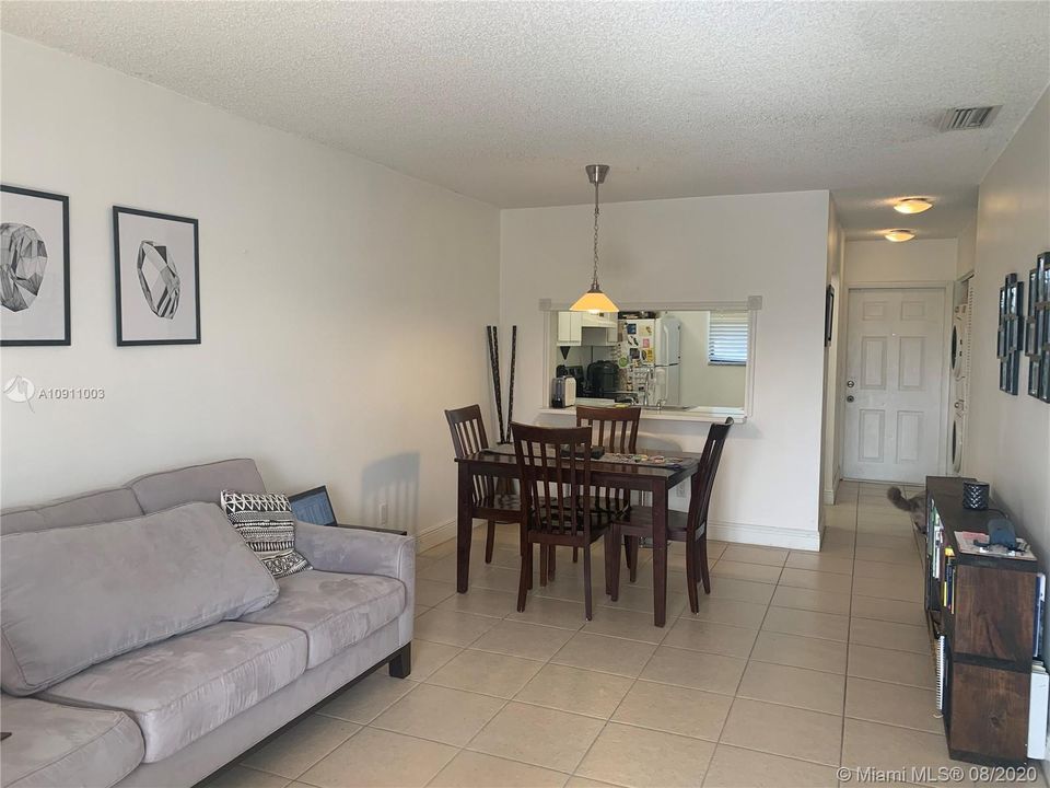 Recently Sold: $170,000 (2 beds, 2 baths, 800 Square Feet)