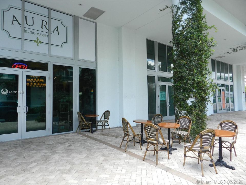 Aura Bistro Market