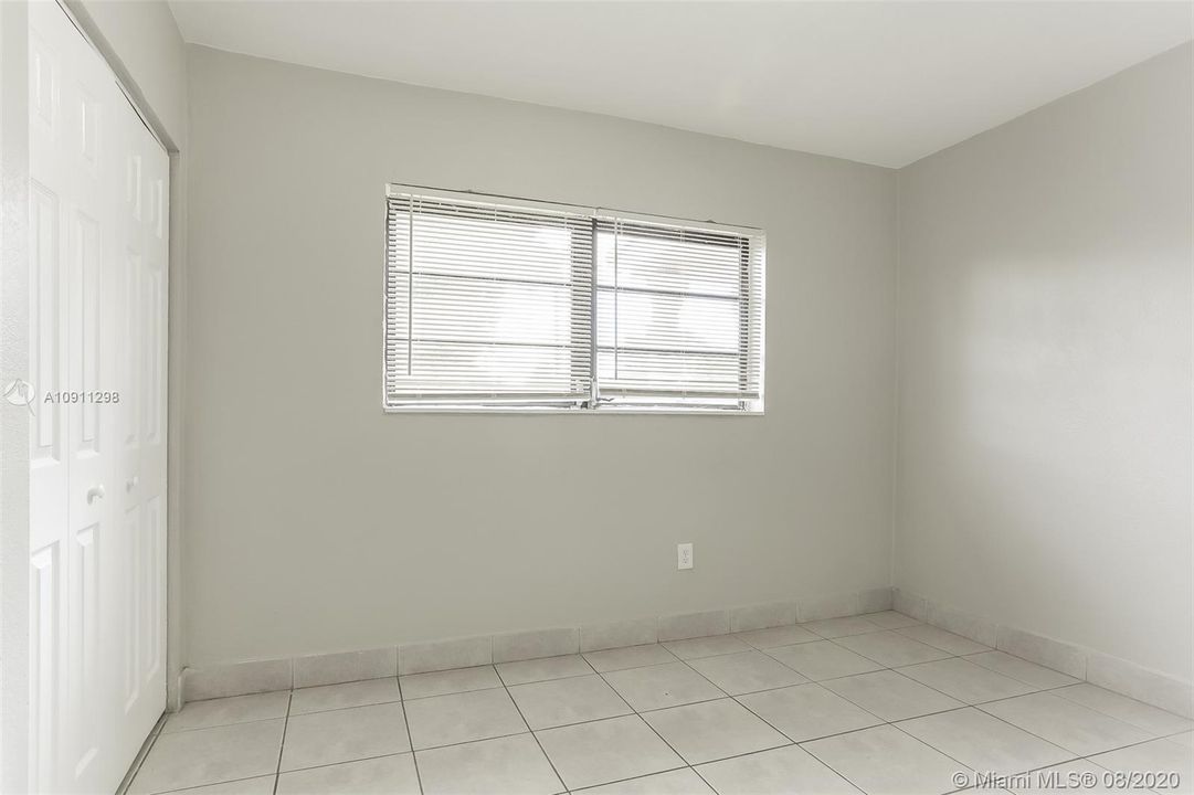 Recently Rented: $2,095 (3 beds, 2 baths, 1092 Square Feet)