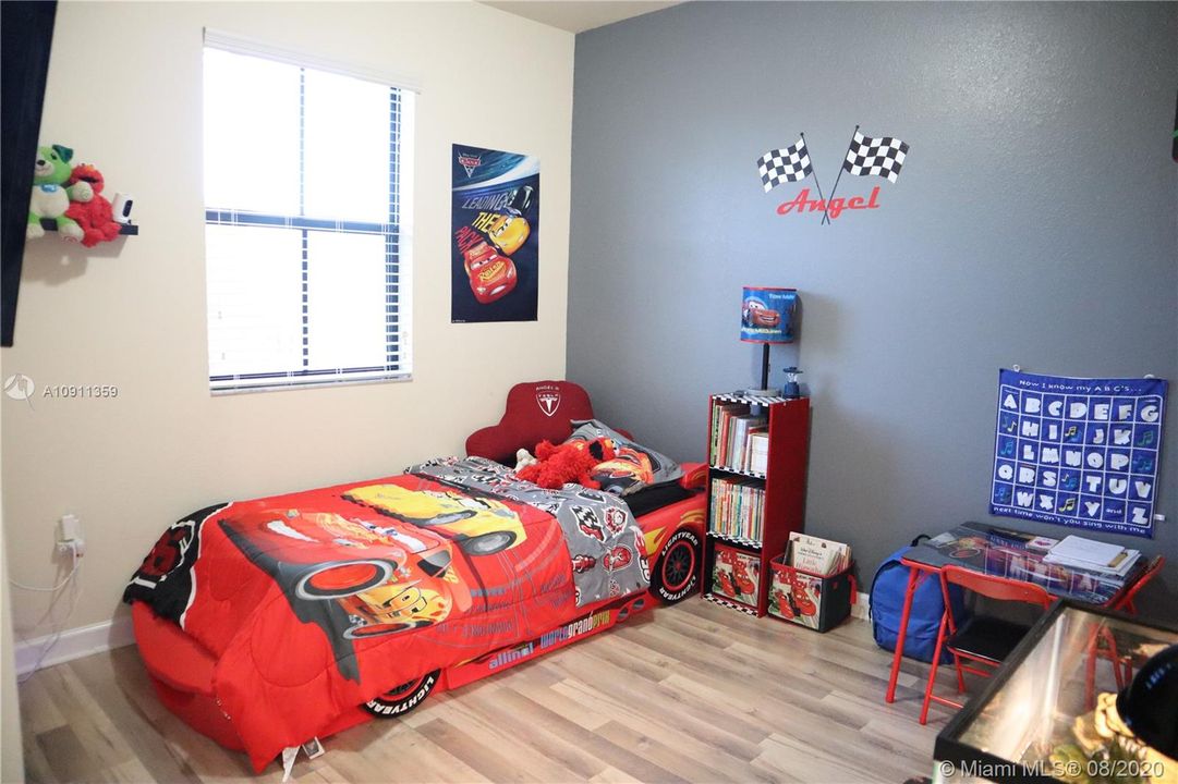 Vendido Recientemente: $260,000 (3 camas, 2 baños, 1535 Pies cuadrados)