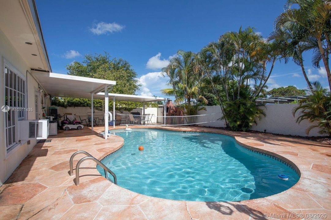 Recently Rented: $3,400 (4 beds, 2 baths, 2356 Square Feet)