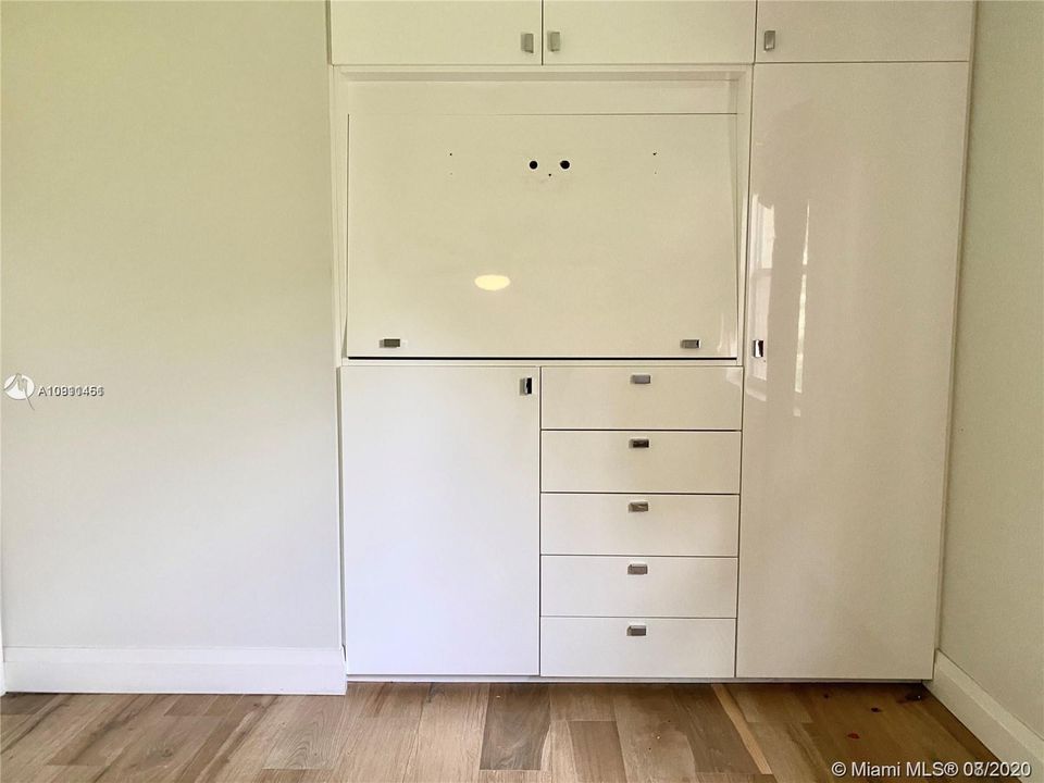 Recently Sold: $398,000 (4 beds, 2 baths, 2175 Square Feet)