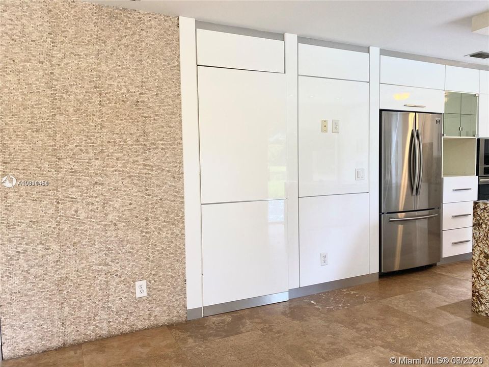 Recently Sold: $398,000 (4 beds, 2 baths, 2175 Square Feet)