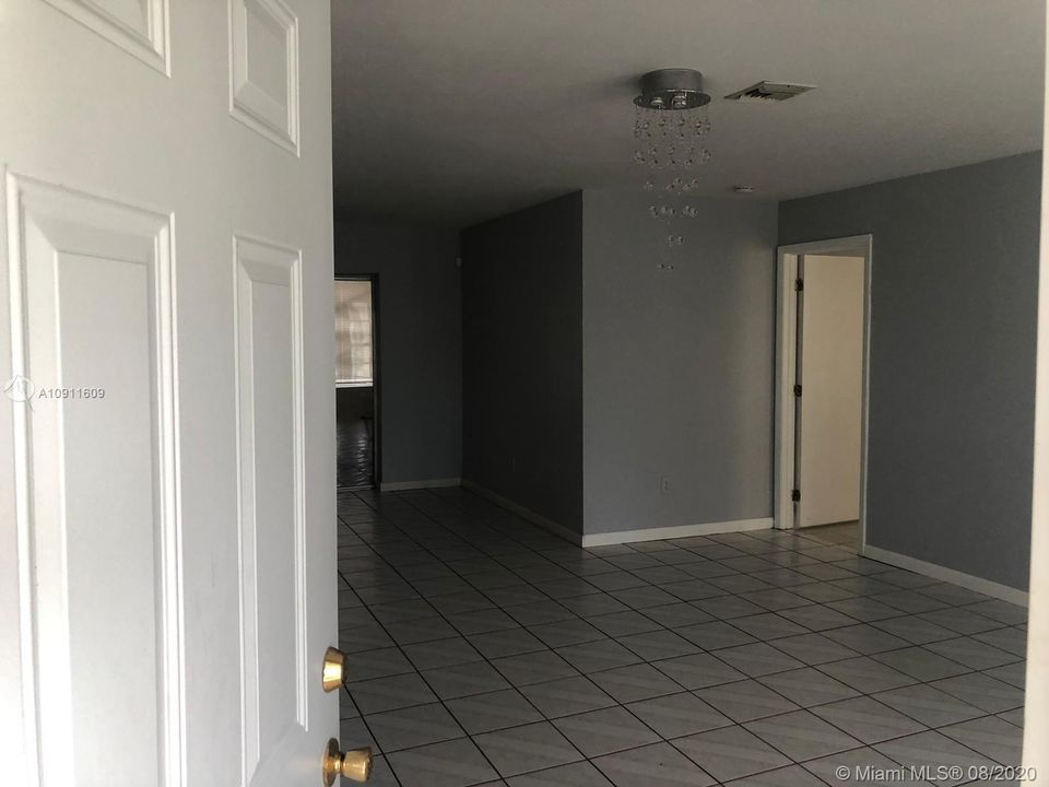 Vendido Recientemente: $215,000 (4 camas, 3 baños, 0 Pies cuadrados)