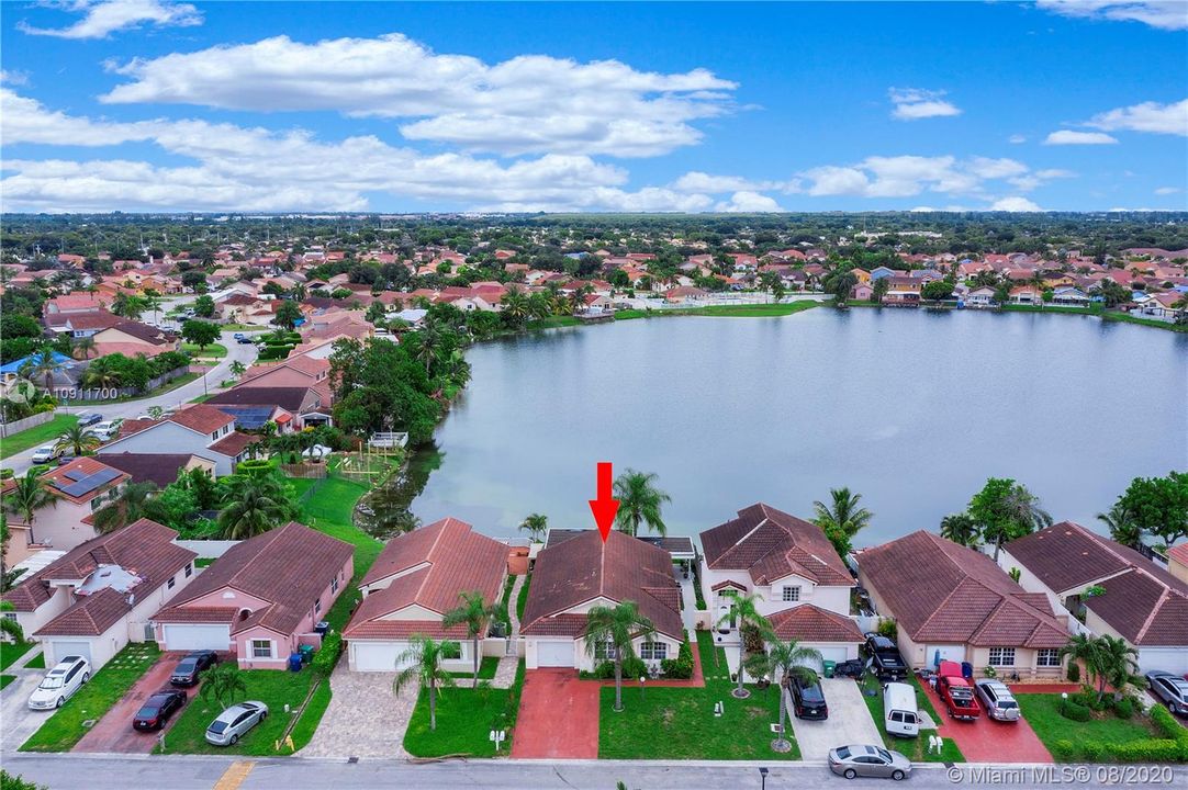Recently Sold: $385,000 (3 beds, 2 baths, 1692 Square Feet)
