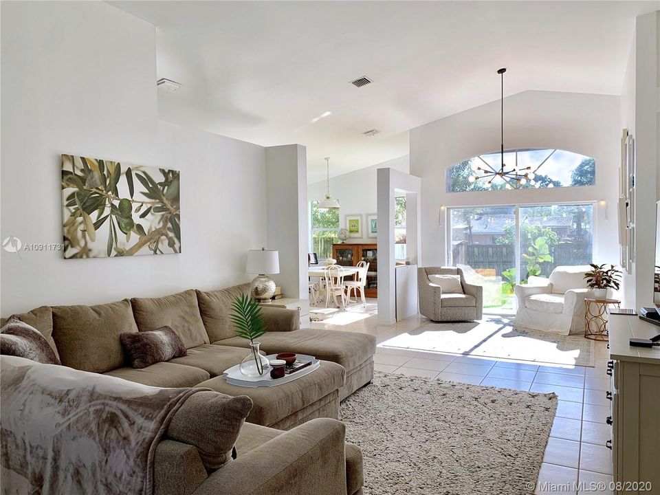 Recently Sold: $422,000 (3 beds, 2 baths, 1505 Square Feet)