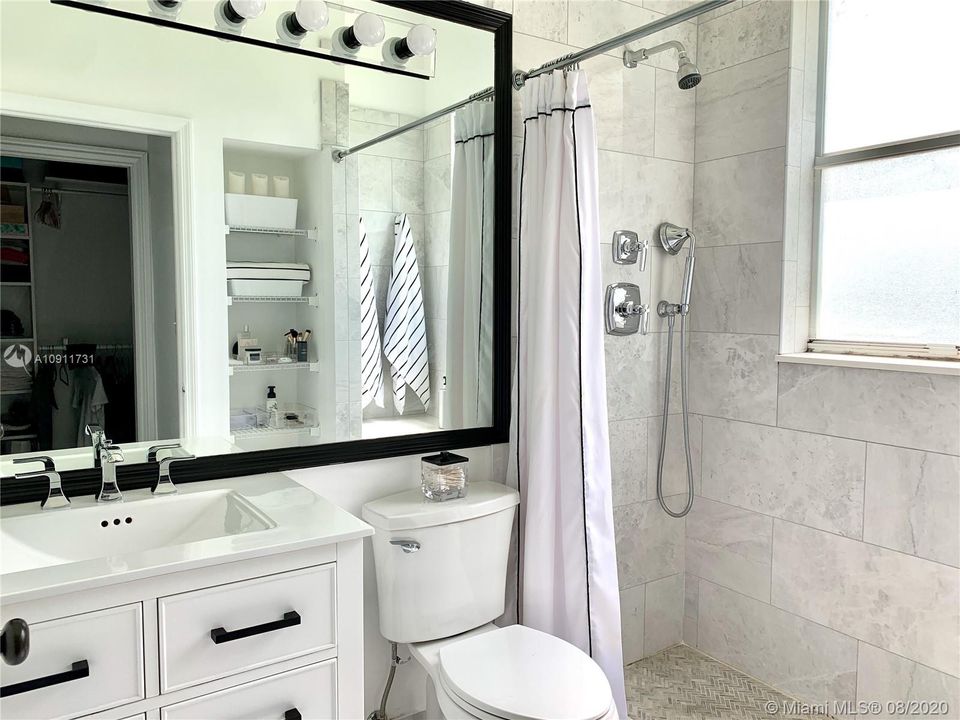 Recently Sold: $422,000 (3 beds, 2 baths, 1505 Square Feet)