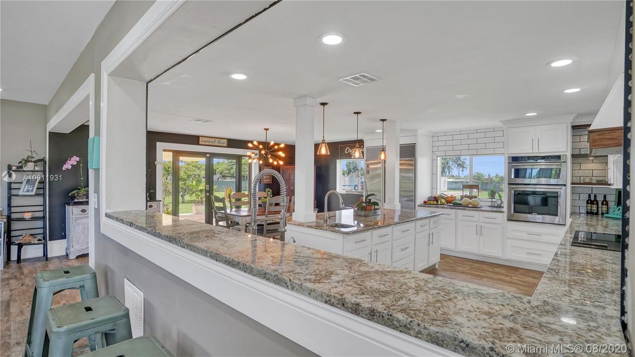 Vendido Recientemente: $699,998 (4 camas, 3 baños, 0 Pies cuadrados)