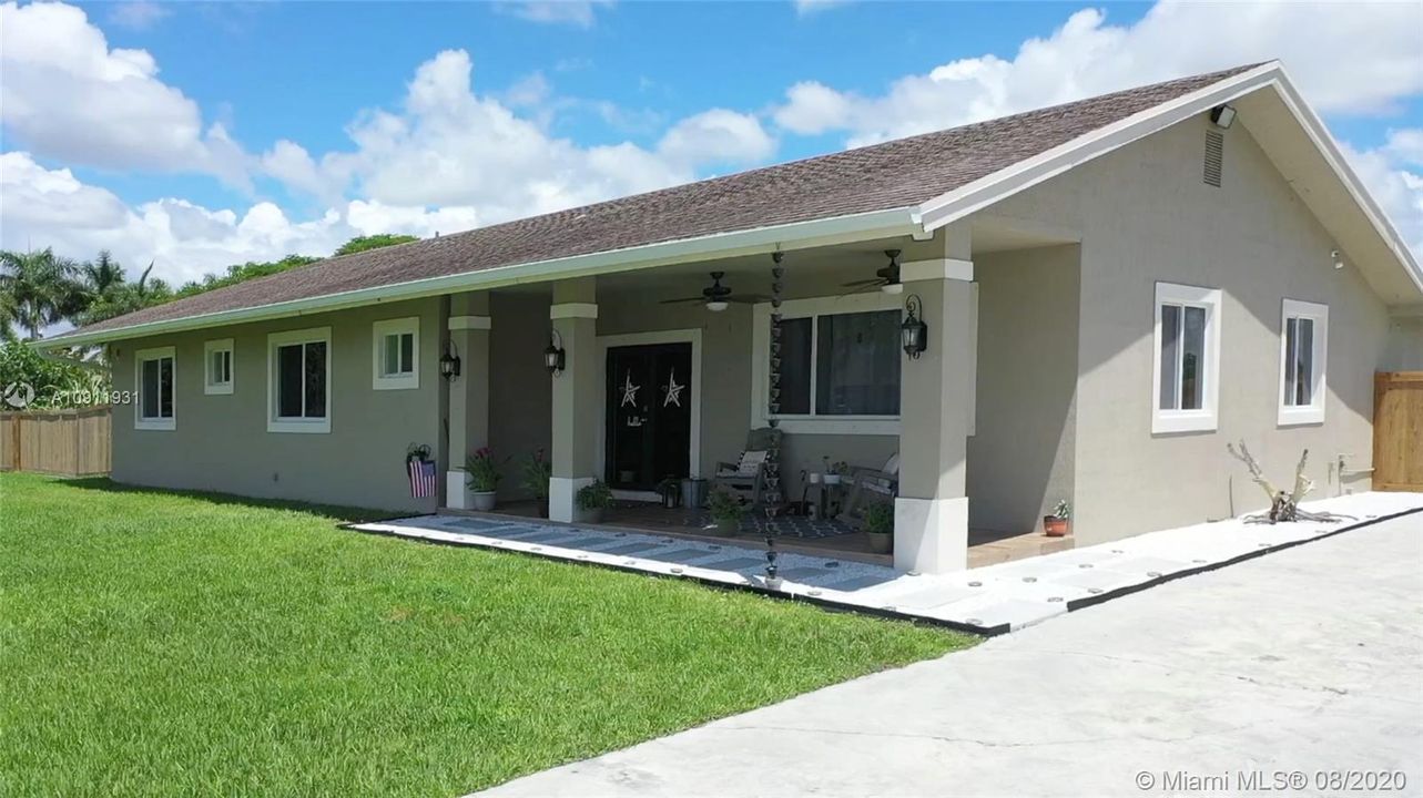 Vendido Recientemente: $699,998 (4 camas, 3 baños, 0 Pies cuadrados)