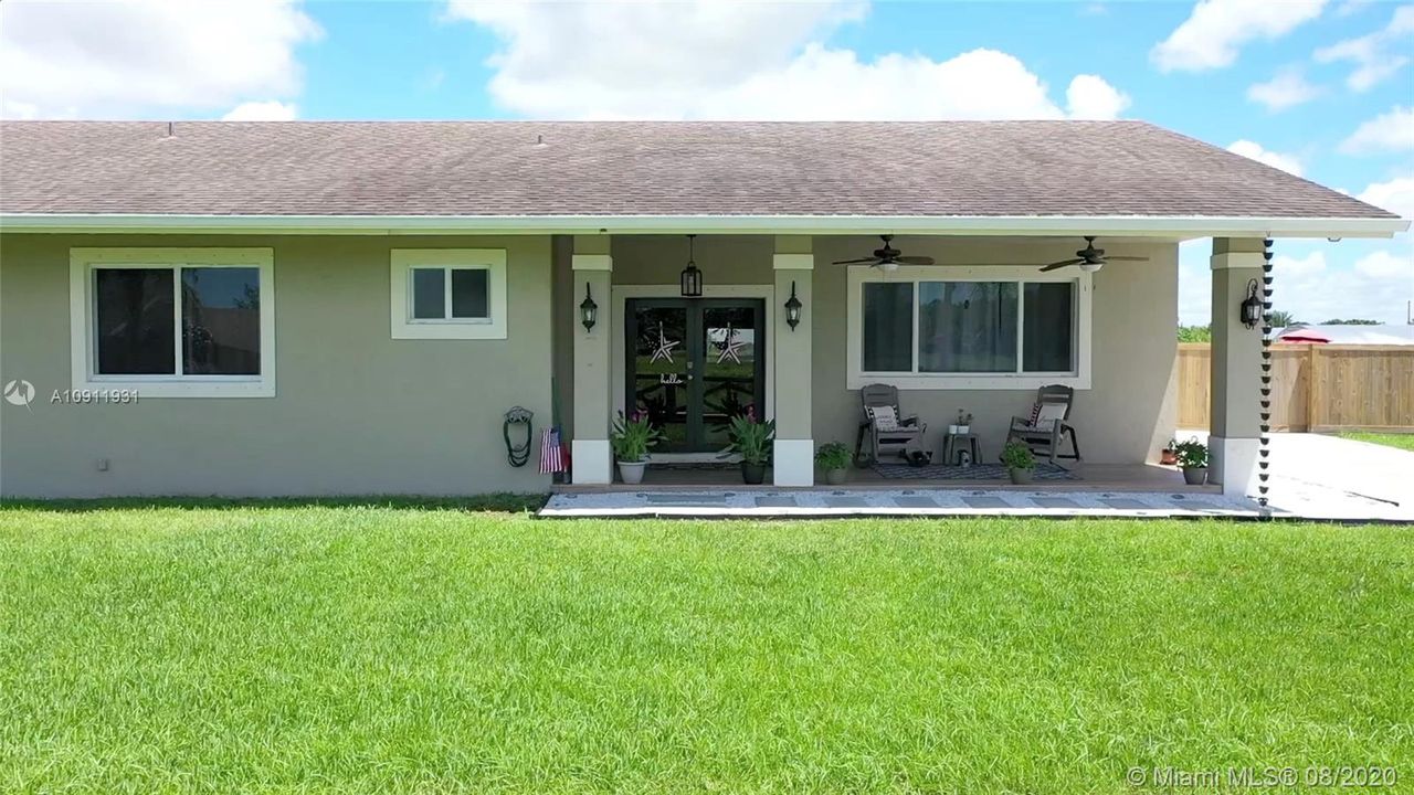 Vendido Recientemente: $699,998 (4 camas, 3 baños, 0 Pies cuadrados)