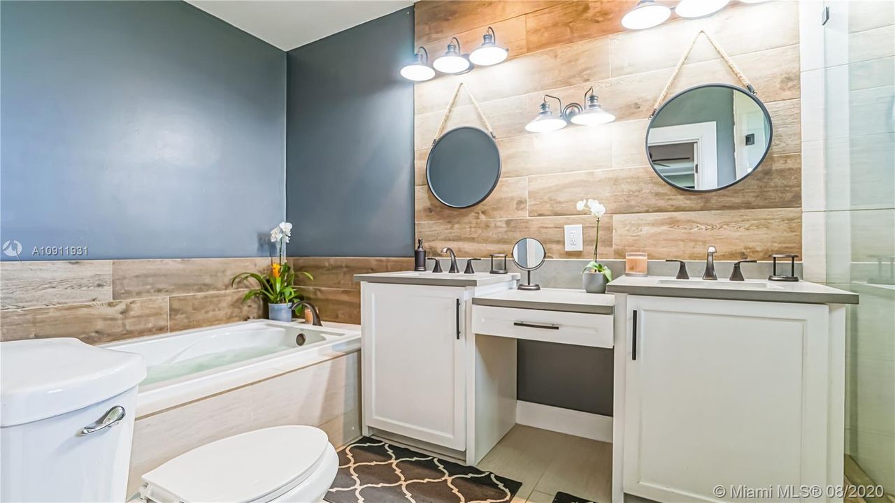 Vendido Recientemente: $699,998 (4 camas, 3 baños, 0 Pies cuadrados)