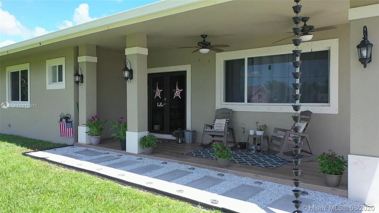 Vendido Recientemente: $699,998 (4 camas, 3 baños, 0 Pies cuadrados)
