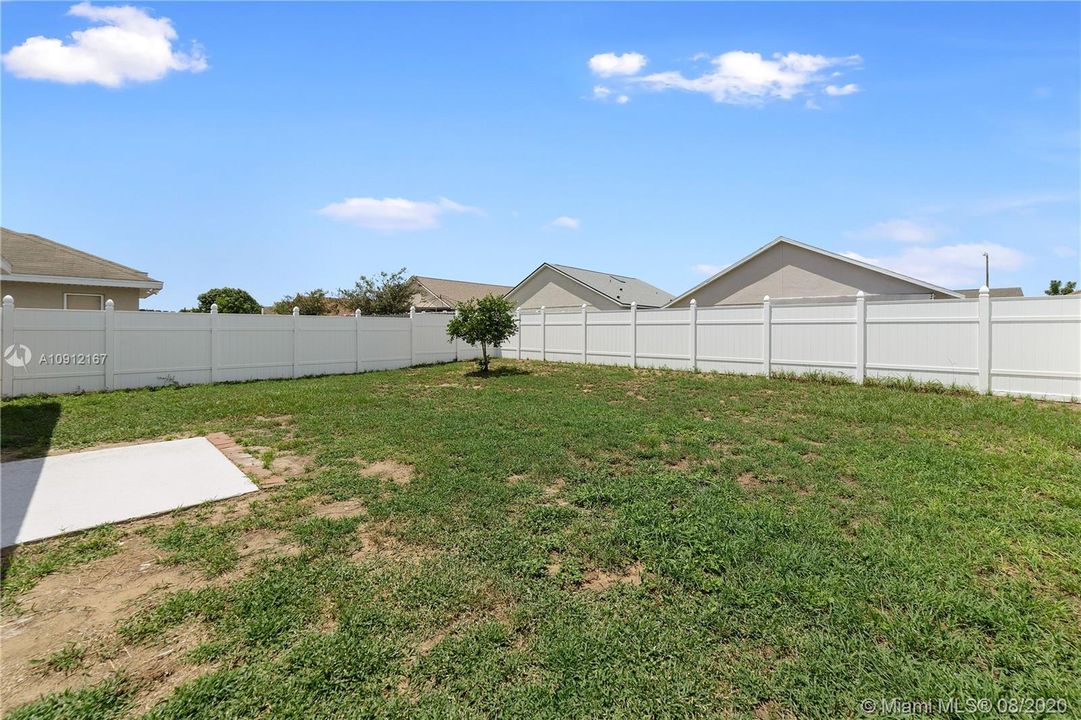 Recently Sold: $214,900 (3 beds, 2 baths, 1240 Square Feet)