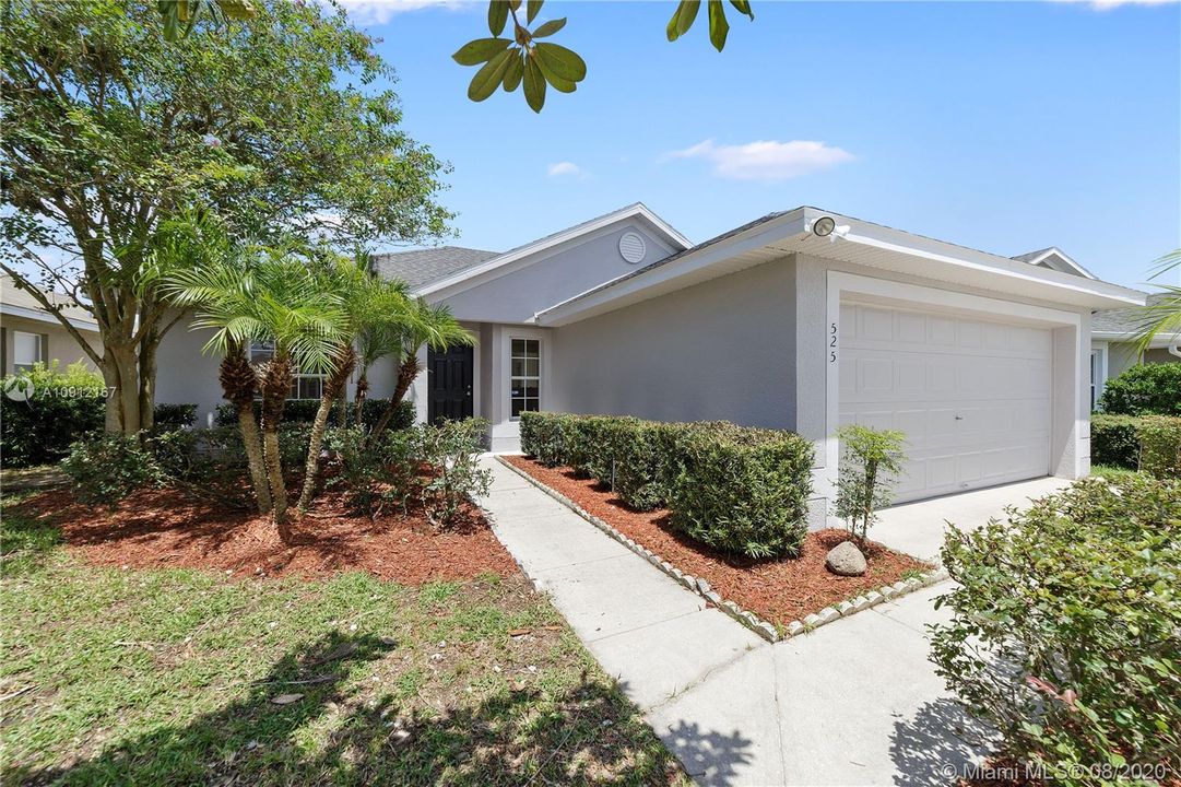Recently Sold: $214,900 (3 beds, 2 baths, 1240 Square Feet)