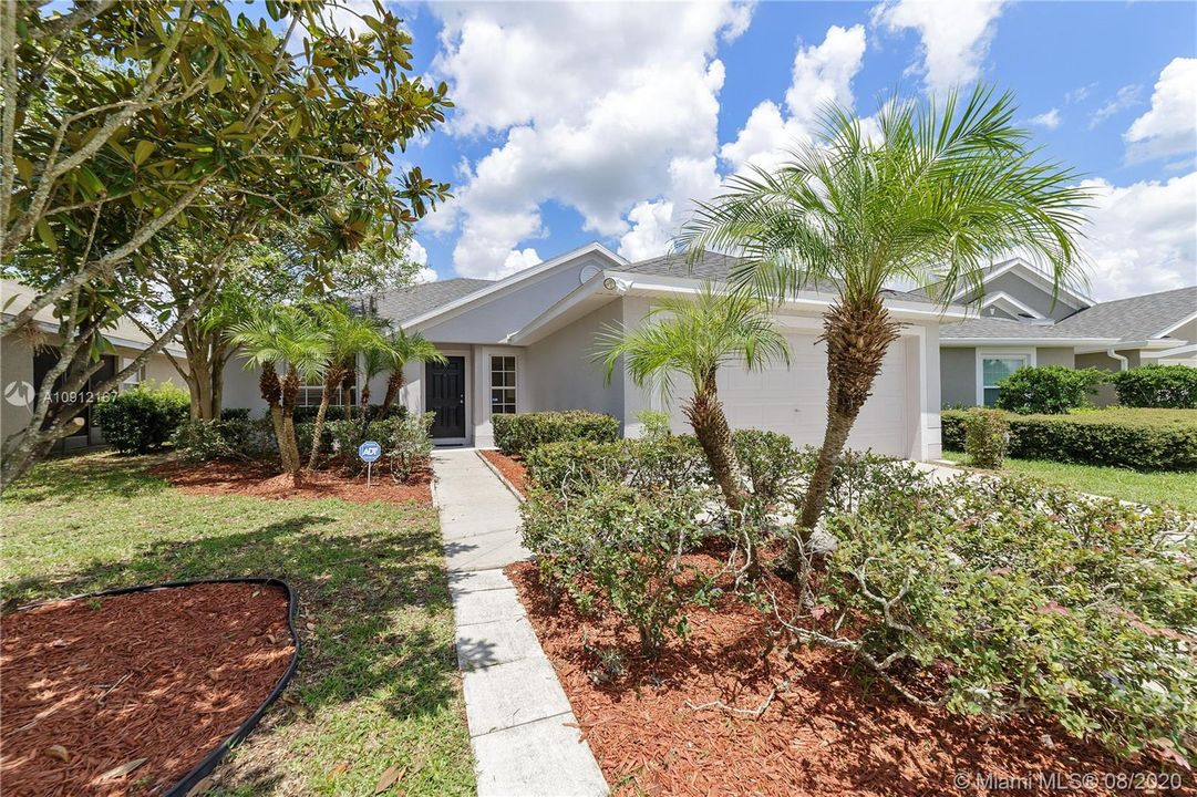 Recently Sold: $214,900 (3 beds, 2 baths, 1240 Square Feet)